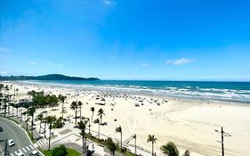 Apartamento Guilhermina de frente para o mar